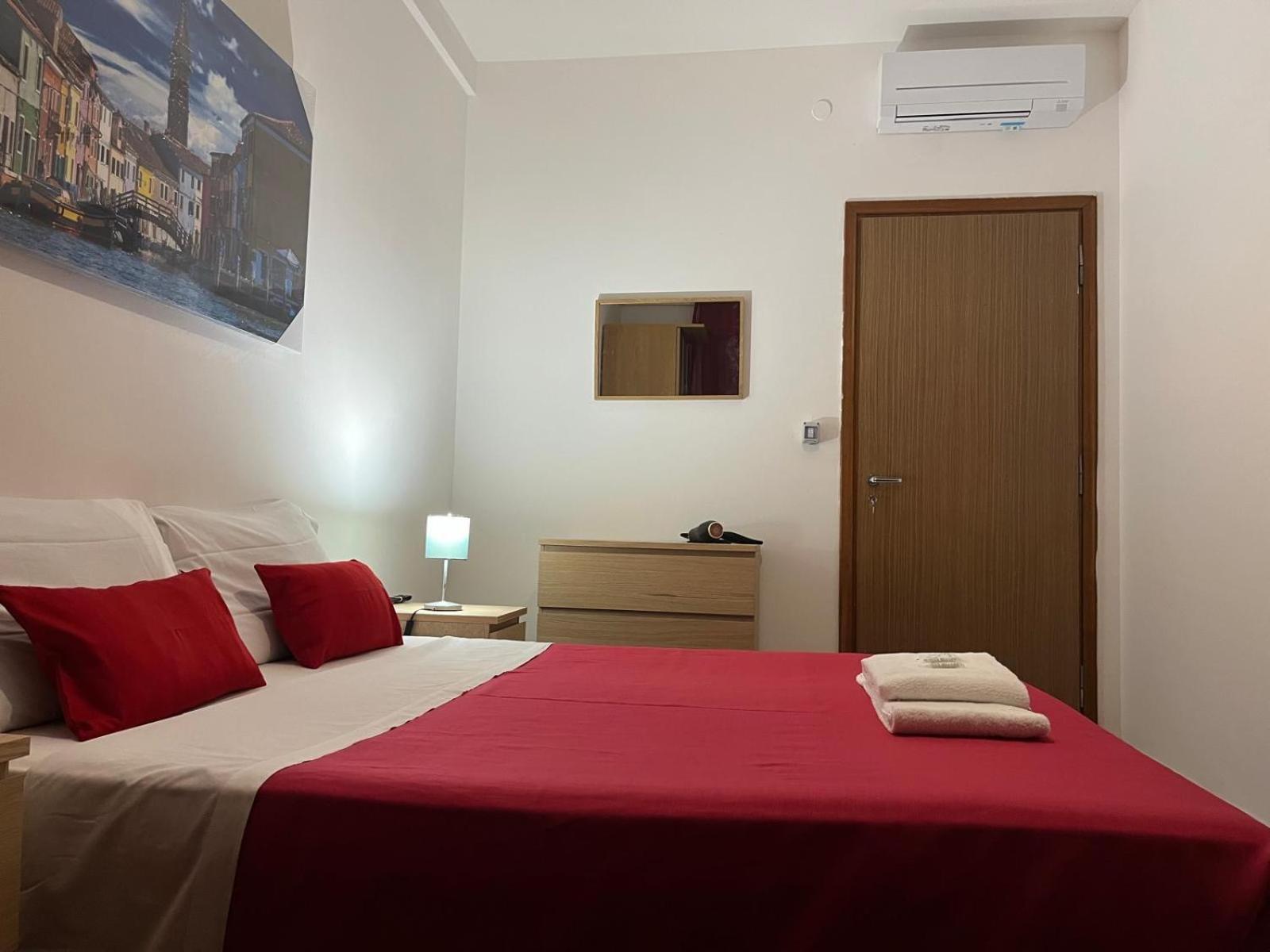 Venice Popular Stay Местре Экстерьер фото