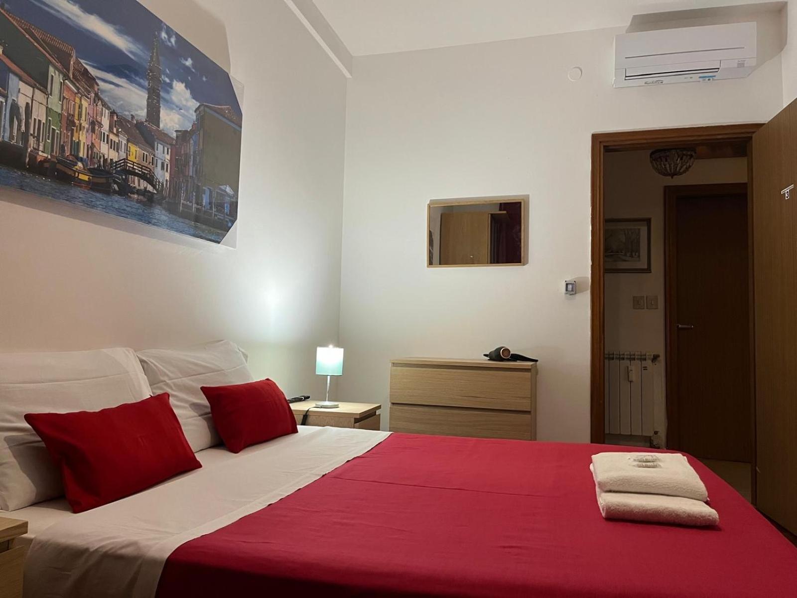 Venice Popular Stay Местре Экстерьер фото